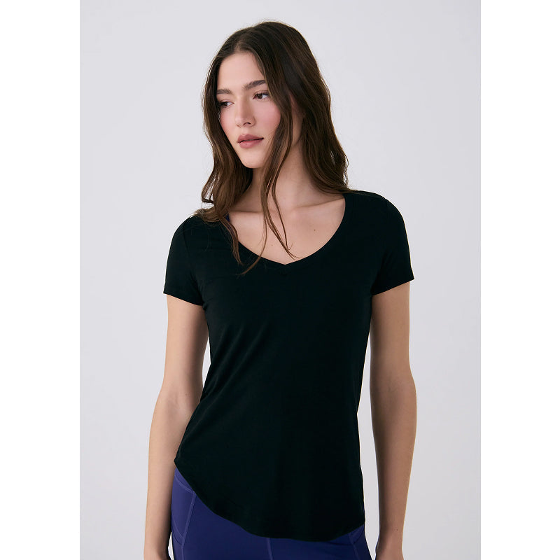 Lolë Dynamic V-Neck