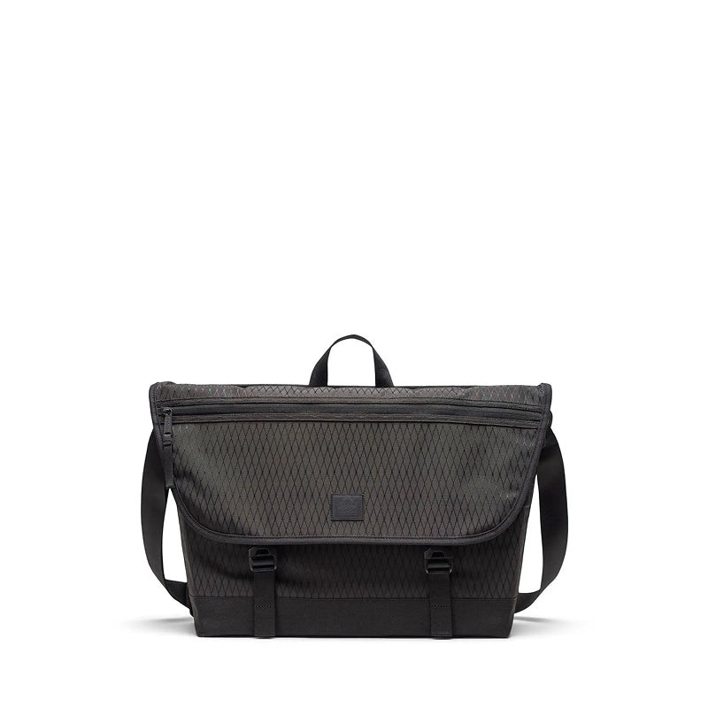 Herschel Cove Messenger - 22.5L